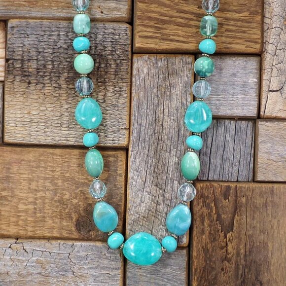 Long turquoise color bead necklace with acrylic, seed beads, and silver beads - Picture 6 of 10